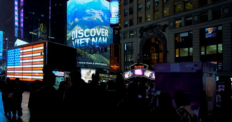 Vietnam Airlines Quảng Bá Hình Ảnh Việt Nam Tại Quảng Trường Thời Đại, Ký Hợp Đồng Máy Bay Mới