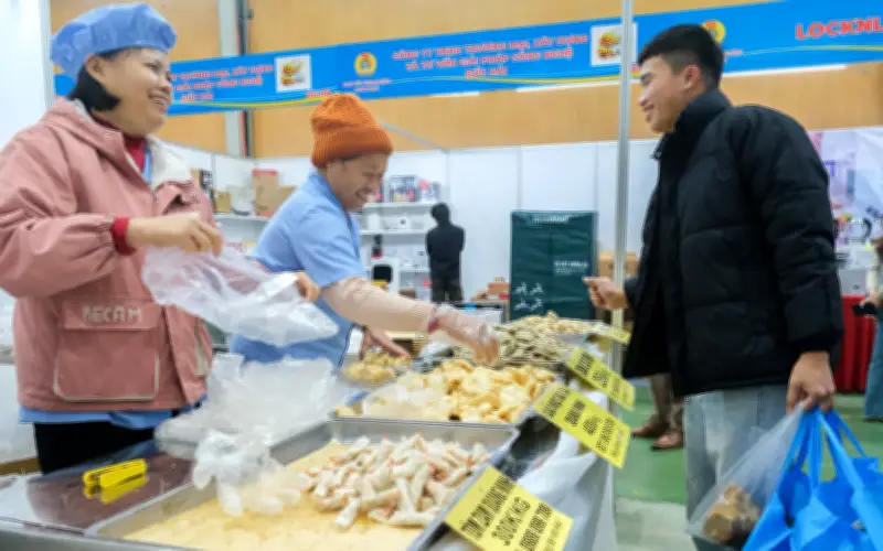 Công Đoàn Chăm Lo Tết Cho Hơn 12 Triệu Lao Động Với Chợ Tết, Vé Máy Bay