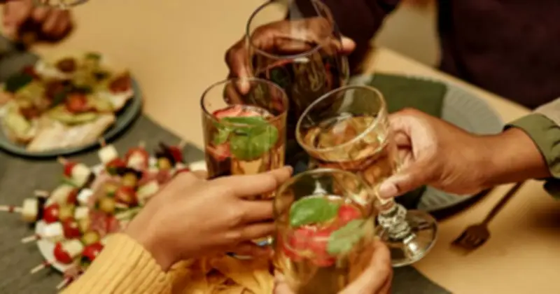 Viêm Tụy Cấp Tăng Đột Biến Dịp Tết 2026: Rượu Bia Chiếm 60% Nguyên Nhân