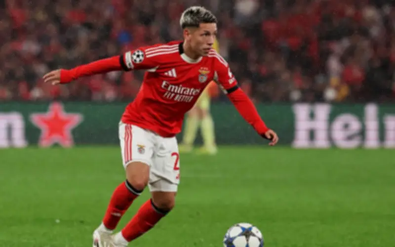 Vinicius Tố Cáo Phân Biệt Chủng Tộc, Trận Real Madrid - Benfica Hỗn Loạn