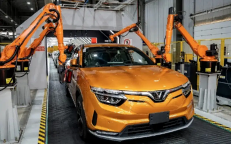 Việt Nam Hướngến Mục Tiêu Thu Nhập Cao 2045: Phá Vỡ Vòng Lặp Để Vươn Tầm