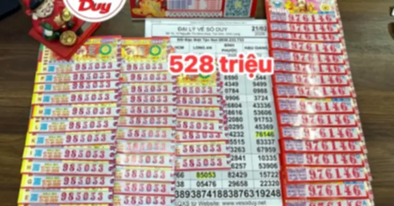 Vĩnh Long: Đại lý vé số đổi thưởng 48 tờ trúng giải lớn, khách quen 'bội thu'