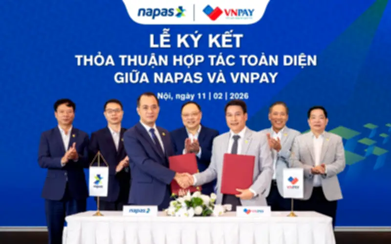 VNPAY và NAPAS ký kết hợp tác toàn diện, thúc đẩy thanh toán số và QR xuyên biên giới