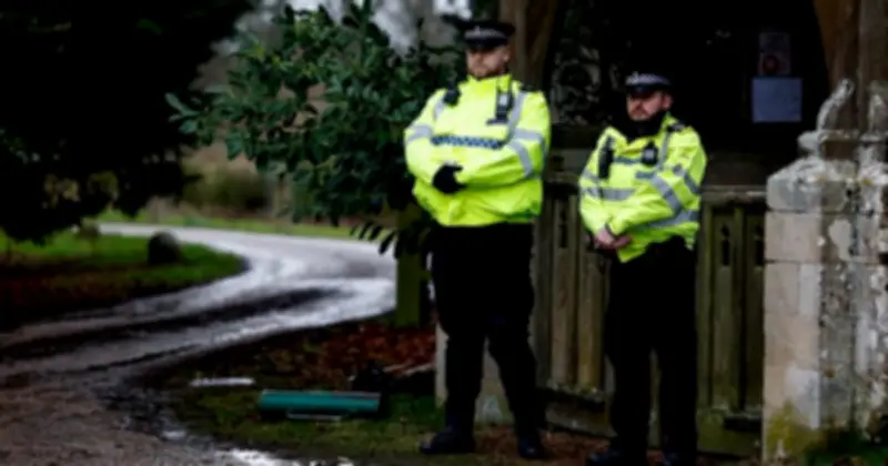 Vua Charles không ngăn cản Quốc hội loại ông Andrew khỏi danh sách kế vị ngai vàng