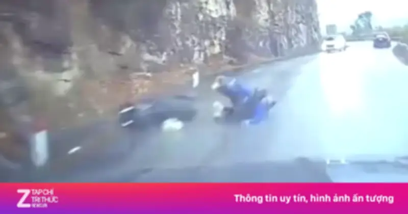 Vượt ẩu trên đèo Phú Thọ, ô tô cán chết hai người đi xe máy, tài xế vẫn thản nhiên đổ lỗi