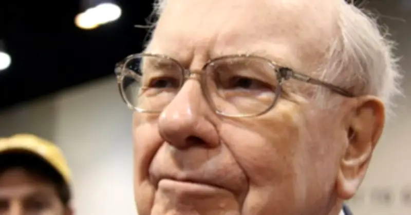 Warren Buffett Bán 12,5 Tỷ USD Cổ Phiếu, Đầu Tư Mạnh Vào Tín Phiếu Kho Bạc Mỹ Trước Khi Nghỉ Hưu