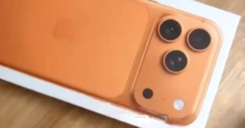 Trúng iPhone tại tiệc tất niên, mở hộp chỉ thấy kẹo và gạch, người đàn ông sốc nặng