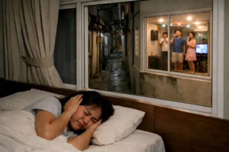 Xử phạt karaoke gây ồn đêm: Hàng xóm tra tấn bằng tiếng hát lạc nhịp