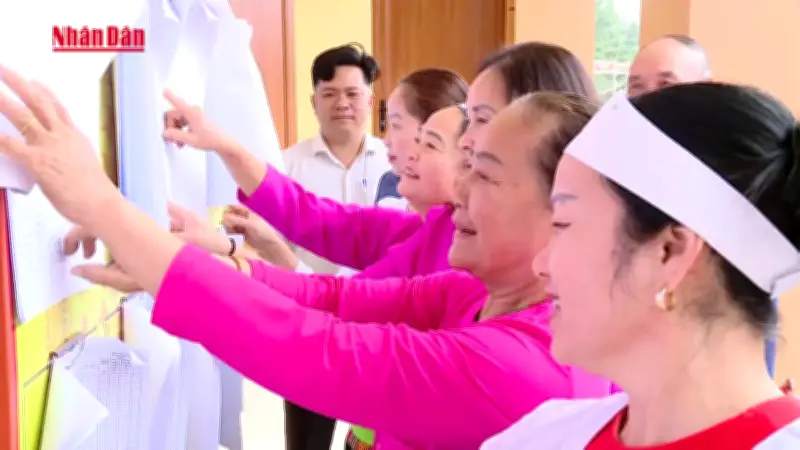 Xã Suối Hai chuẩn bị trang trí và tổ chức tiếp xúc cử tri cho bầu cử Quốc hội khóa XVI