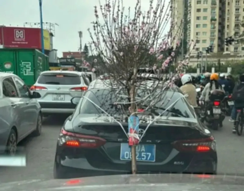 Xe biển xanh che biển số bị phạt 23 triệu đồng tại Hà Nội