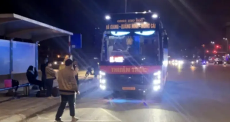 Xe khách chở quá 8 người trên Quốc lộ 18 bị phạt 60 triệu đồng tại Bắc Ninh