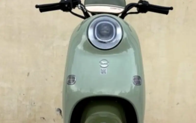 Xe máy điện giá 18,9 triệu đồng tại Việt Nam: Thiết kế cổ điển, động cơ khỏe, giá sạc rẻ