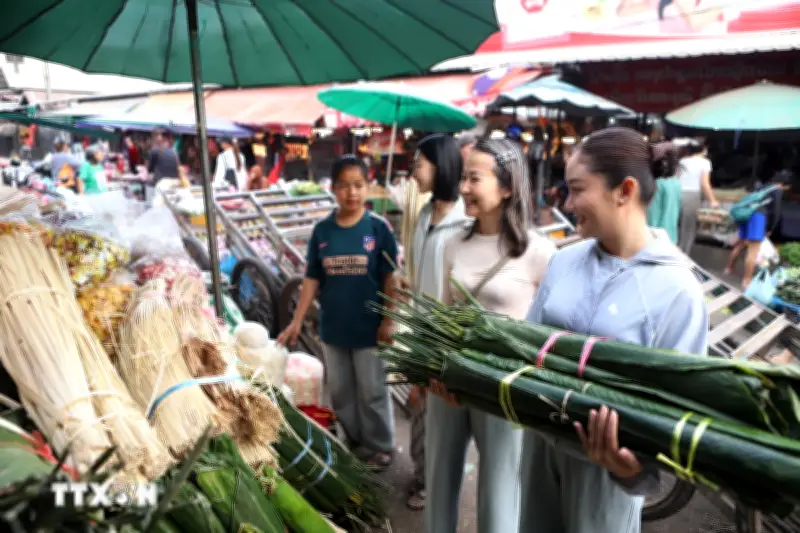 Xuân Bính Ngọ 2026: Gìn Giữ Nét Tết Việt Trên Đất Nước Triệu Voi