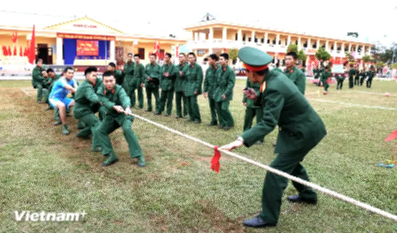 Xuân về nơi doanh trại: Vui tươi, kỷ luật và sẵn sàng chiến đấu