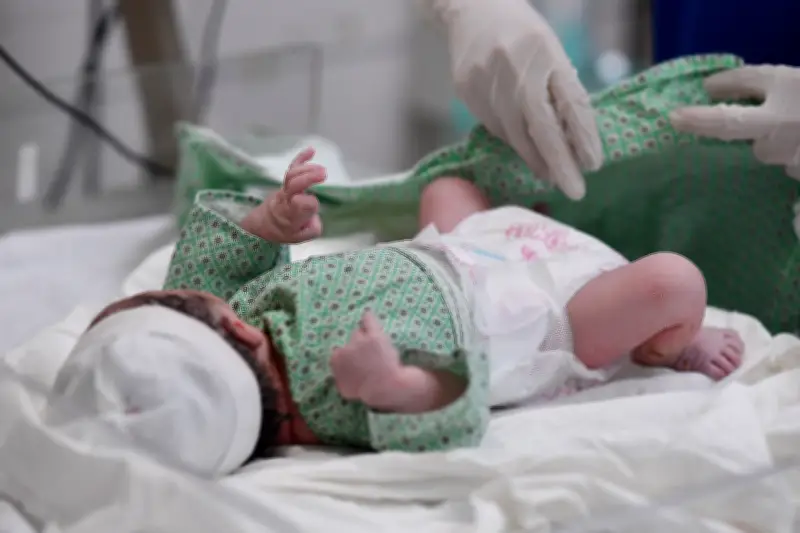 Đề xuất quy định đạo đức sinh sản: Cán bộ, đảng viên phải gương mẫu