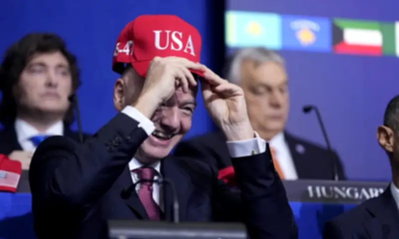 Ủy ban Olympic Quốc tế điều tra Chủ tịch FIFA vì dự họp Hội đồng Hòa bình Mỹ