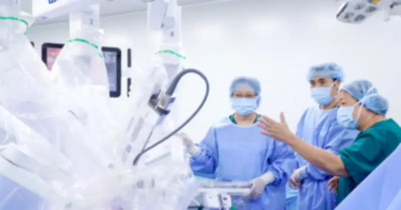 Y Bác Sĩ Việt: Từ Tận Hiến Đến Đỉnh Cao Chuyên Môn, Cứu Sống Hàng Ngàn Người