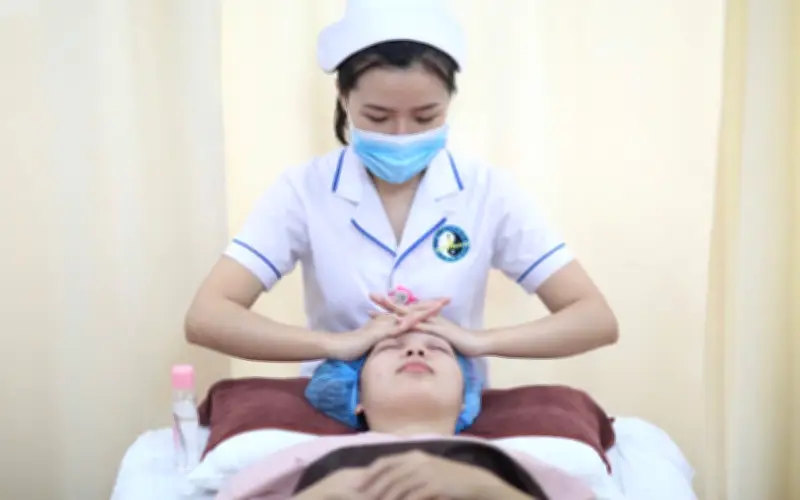 Y Học Cổ Truyền: Làm Đẹp Da Sau Tết Cần Dưỡng Từ Gốc, Tránh Can Thiệp Cấp Tốc