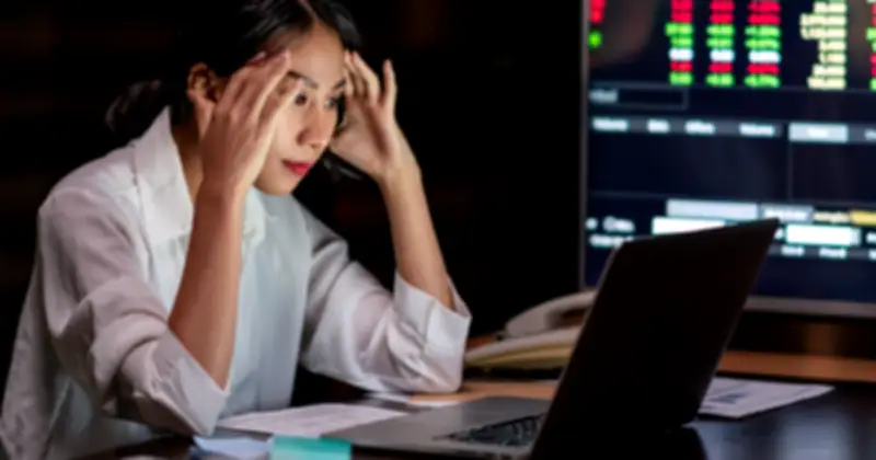Stress cuối năm tấn công dạ dày: Chuyên gia cảnh báo nguy cơ viêm loét