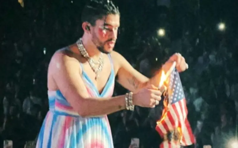Ảnh AI tạo cảnh Bad Bunny mặc đầm đốt cờ Mỹ bị phát hiện là giả mạo