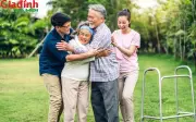 3 Điều Cha Mẹ Nên Giữ Lại Cho Con Cái Để Tuổi Già An Nhàn, Tránh Rủi Ro