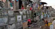 6.000 người sống giữa nghĩa trang Manila: Cuộc cộng sinh nghịch lý giữa người chết và người sống