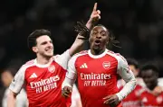 Arsenal đại thắng 4-1 trước Tottenham, củng cố ngôi đầu Premier League