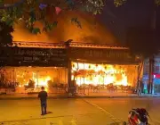 Bắc Ninh: Cháy Nhà Hàng Lúc Sáng Sớm, Một Người Mắc Kẹt và Tử Vong