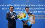 Bệnh viện Bình Dân kỷ niệm 70 năm ngoại khoa, đón nhận Huân chương Lao động hạng Nhì