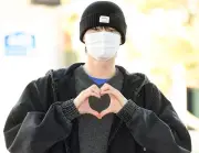 Byun Woo Seok hứa 'lần sau tháo khẩu trang' khi đến Bắc Kinh, chuẩn bị đóng phim với IU