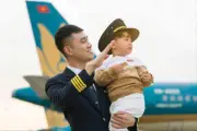 Cơ phó 9x và những cái Tết đặc biệt trên bầu trời: Kỷ niệm, nỗi nhớ và trách nhiệm