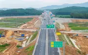 Cao tốc Quảng Ngãi – Hoài Nhơn chính thức khai thác từ trưa 12/2, phục vụ Tết