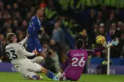 Chelsea Hòa Leeds 2-2 Trong Trận Đấu Kịch Tính, Để Lỡ Chiến Thắng
