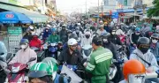 Cảnh tượng đông nghẹt tại phà Cát Lái khi người dân trở lại TP.HCM sau Tết
