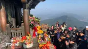Du xuân lễ chùa ngày Tết: Tạo bứt phá cho du lịch tâm linh Việt Nam