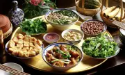 Ăn Nhiều Bữa Nhỏ Không Giúp Giảm Cân, Thậm Chí Có Thể Gây Thèm Ăn