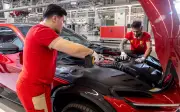 Ferrari thưởng Tết gần 460 triệu đồng cho nhân viên dù lợi nhuận giảm nhẹ