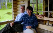 Ghislaine Maxwell Đòi Ân Xá, Nghị Sĩ Mỹ Phản Ứng Gay Gắt Trong Vụ Epstein