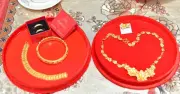 Giá vàng tăng cao khiến nhiều cặp đôi trẻ hoãn hôn nhân vì sính lễ
