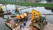 Hà Nội khẩn trương nạo vét hơn 300m sông Kim Ngưu để cải thiện thoát nước
