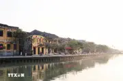 Hội An sáng sớm: Phố cổ thở khẽ trong không gian tĩnh lặng