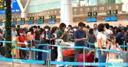 Hơn 170.000 khách đổ bộ sân bay Tân Sơn Nhất lập đỉnh ngày mùng 4 Tết