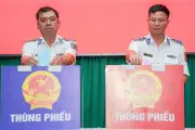 Hơn 4.000 Cán Bộ, Chiến Sĩ Hải Quân, Cảnh Sát Biển TP HCM Bầu Cử Sớm Trước Ngày Quốc Gia