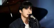Jungkook BTS gây tranh cãi với buổi livestream đêm khuya, xóa tài khoản Instagram 50 triệu follower