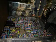 Đắk Lắk: Tạm giữ đối tượng vận chuyển gần 2 tạ pháo hoa trái phép