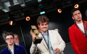 Magnus Carlsen bảo vệ thành công ngôi vô địch Freestyle Chess 2026 đầy kịch tính