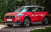 MINI Countryman Fiery Stallion Edition: Phiên bản đặc biệt chào năm Ngọ, giới hạn 18 chiếc