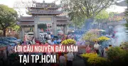 Mùng 1 Tết Bính Ngọ, thành phố rực rỡ sắc xuân, người dân đi lễ cầu may