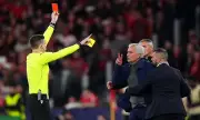 Mourinho tố cáo trọng tài thiên vị Real, nhận thẻ đỏ trong trận Champions League
