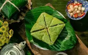 Ăn Bánh Chưng Đúng Cách: Bác Sĩ Chia Sẻ Bí Quyết Tránh Tăng Cân Dịp Tết